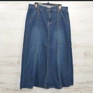 Old navy denim skirt